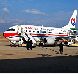 武汉天河航空运输航空快运业稳步发展的原因是什么？